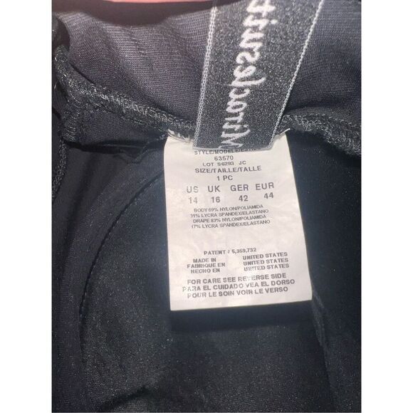 Miraclesuit woman’s 14 black pushup slimming one piece flattering swimsuit - Picture 6 of 6